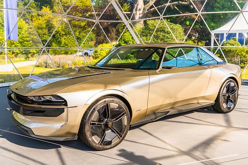 Peugeot e-LEGEND CONCEPT coupe