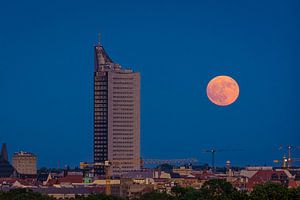 Pleine lune au-dessus de Leipzig sur Martin Wasilewski