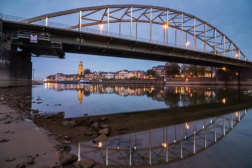 Vue de Deventer sous le pont Wilhelmina