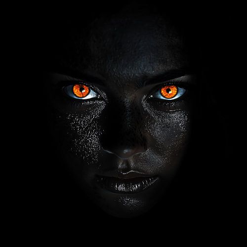 Vrouw met oranje ogen portret