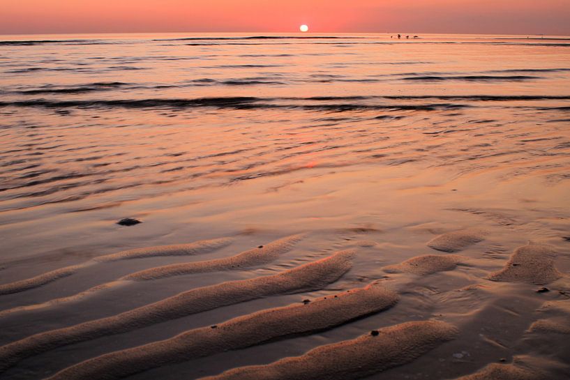 Maasvlakte beach during sunset by Thomas Hofman