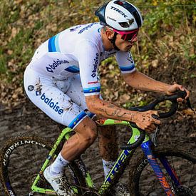 Thibaut Nys on koppenberg by FreddyFinn