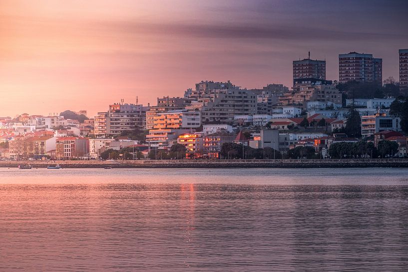Porto by Hello Pompoyo