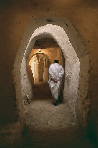 Sahara desert, Berber man in old town Ghadames