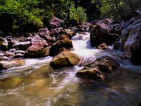 ...ruisseau de montagne.....