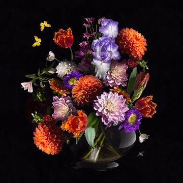 Royal Dutch Flower Still Life by Fine Art Flower - Artist Sander van Laar