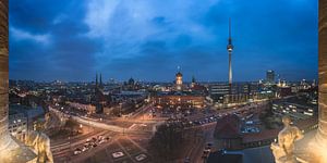 Berlin Skyline à la Maison de la Vieille Ville à l'Heure Bleue