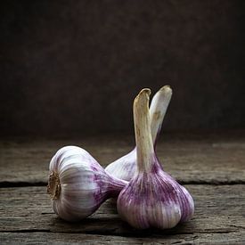 Garlic by Ester Overmars