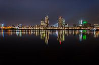 Maashaven, Rotterdam bij nacht van Marco Faasse thumbnail