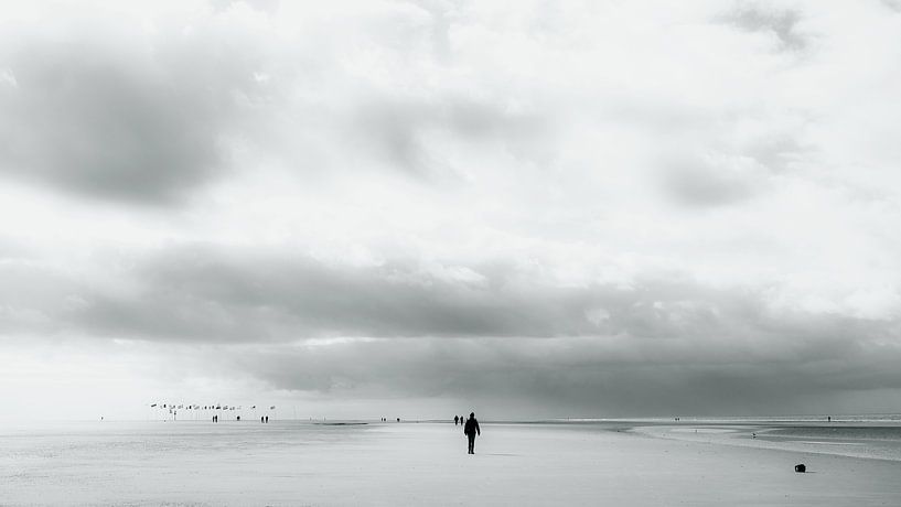 The beach walk by Heiko Westphalen