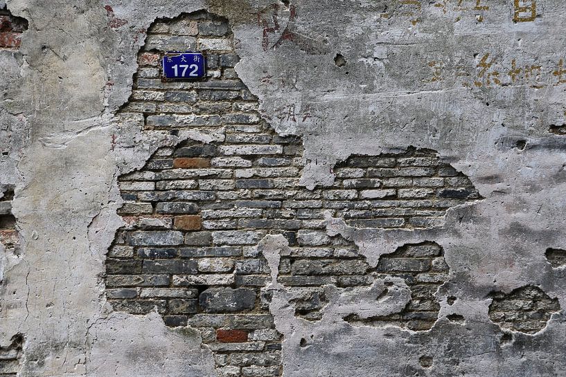 China : The ancient wall by Chris Moll
