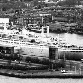 La fierté de Rotterdam - Le SS Rotterdam sur Louise Riethoff