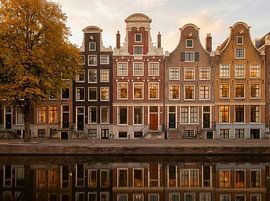 Historische Grachtenhäuser an Amsterdamer Grachten von But First Framing