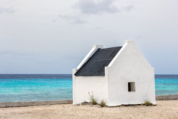 Ein stilles Zeugnis an der Küste von Bonaire