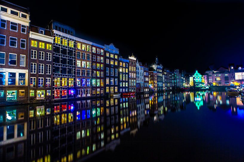 Damrak Amsterdam by Vincent Wienhoven
