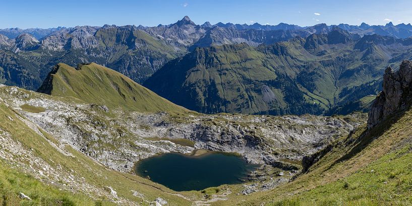 Émeraude du silence à l'ombre du Hochvogel par Walter G. Allgöwer