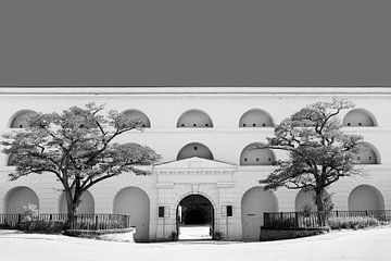 Fort Ehrenbreitstein | Koblenz Germany | Blank and White Photography | symmetrisch van Laura Dijkslag