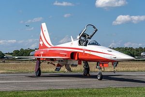 Northrop F-5E Tiger II der Patrouille de Suisse. von Jaap van den Berg