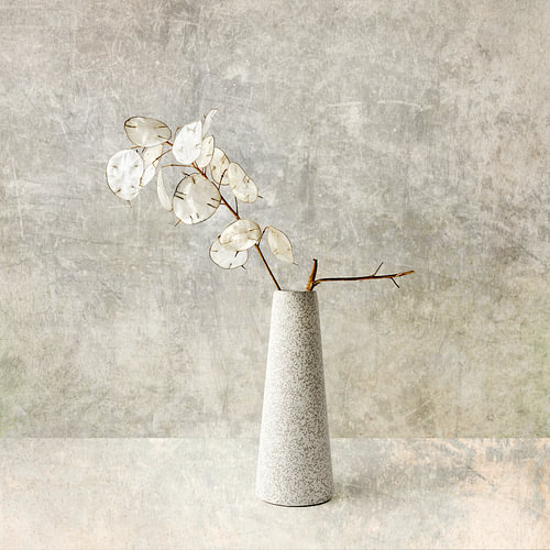 Less is more. Minimalism. Judas medal in grey.