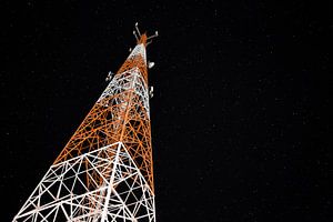 Sternenhimmel und Sendemast von Martijn Smeets