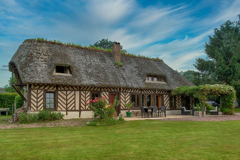 Maison à colombages à Lyon la Forêt en Normandie. par Peter Bartelings