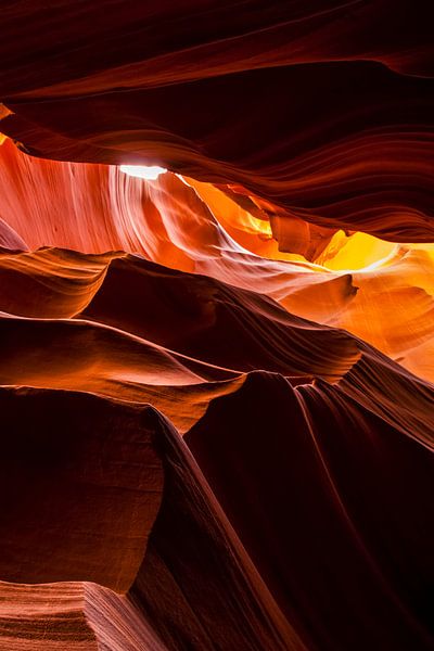 Canyons in America, Antelope Canyon by Gert Hilbink