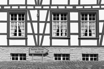 Zeilen eines Fachwerkhauses in Monschau, Eifel, Deutschland