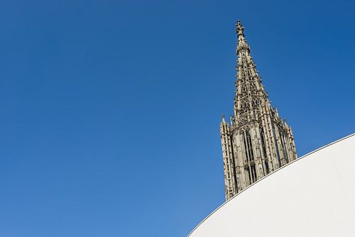 Ulmer Minster en het stadhuis: een ontmoeting van de eeuwen