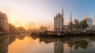 Old Harbour with sunrise (panorama) by Prachtig Rotterdam