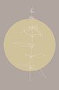 Japandi. Boho botanische basilicum bloem in goud en taupe nr. 5 van Dina Dankers thumbnail