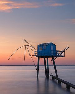 Fischerhütte bei Sonnenuntergang in Saint-Michel-Chef-Chef, Loire-Atlantique, Frankreich
