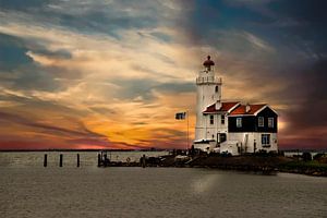 Der Leuchtturm von Marken, Niederlande