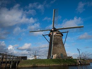 molen, typisch hollandse lucht von Chris van Es
