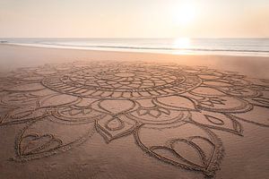 Mandala im Sand am Strand von Kampen, Sylt von Christian Müringer