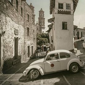 VW-Käfer-Taxis in Taxco, Mexiko von Ron van der Stappen