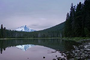 Lake von Winston Sobalvarro