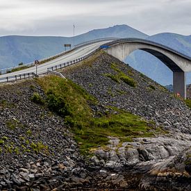 Storseisundet brug in de Atlantic road van Henk Langerak