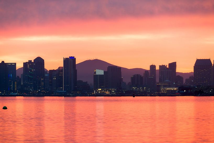 Orange Reflexionen - Hafen von San Diego von Joseph S Giacalone Photography