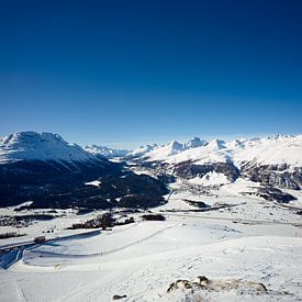 Winterliches Bergpanorama im Oberengadin, Schweiz von Ralph Rainer Steffens