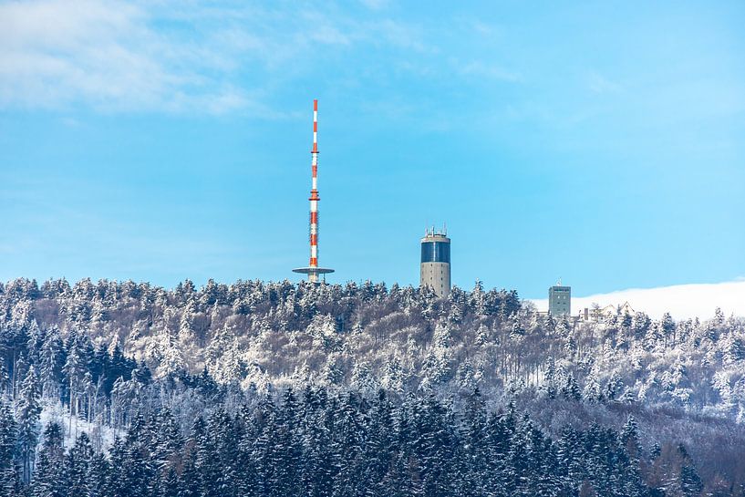 Korte winterwandeling rond de besneeuwde Inselsberg bij Brotterode - Thüringen - Duitsland van Oliver Hlavaty