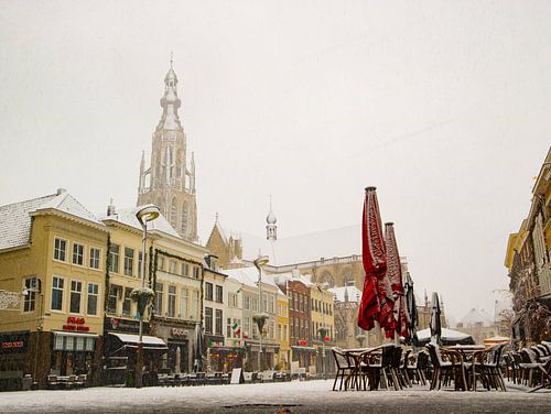 Breda - Grote Markt in de sneeuw