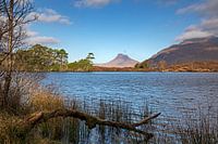Stac Pollaidh, Loch Lurgainn, Noordwestelijke Hooglanden, Schotland, Verenigd Koninkrijk