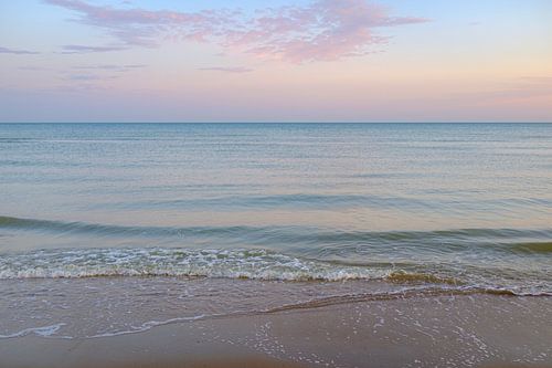 Nordsee-Surfen bei Sonnenaufgang