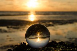zonsondergang met lens ball by Annelies Cranendonk
