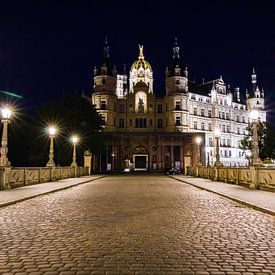 Schweriner Schloss bei Nacht von picture_creates