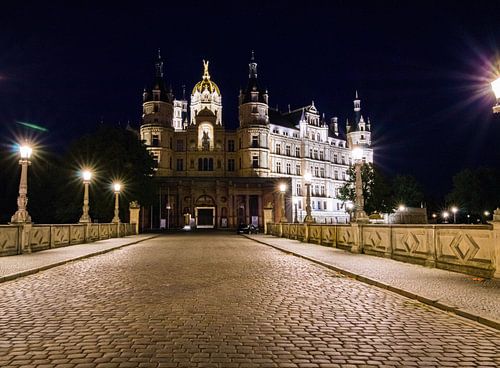 Schwerin Castle at night