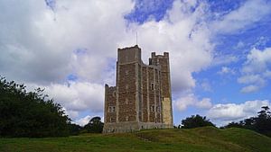 Le château d'Orford est un château situé dans le village d'Orford