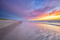 Sonnenuntergang mit Pastelltönen am Strand von Domburg