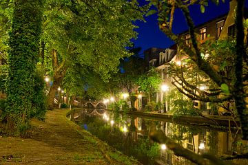 Utrecht Oudegracht: Ledig Erf Richting Vollersbrug van Martien Janssen