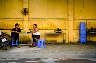 Conversation in the streets van Olivier Van Acker thumbnail